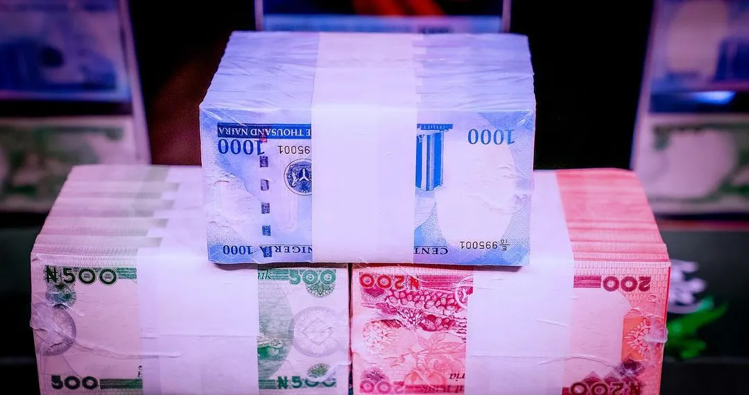 Hours to deadline, no rush to deposit old notes