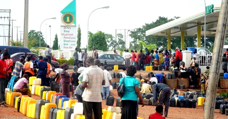 MOAN Assures That Fuel Queues Will End In Few Days