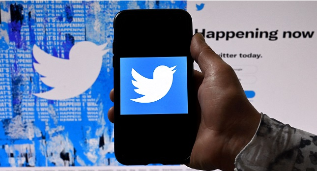 Twitter service stumbles, allows paying users more room