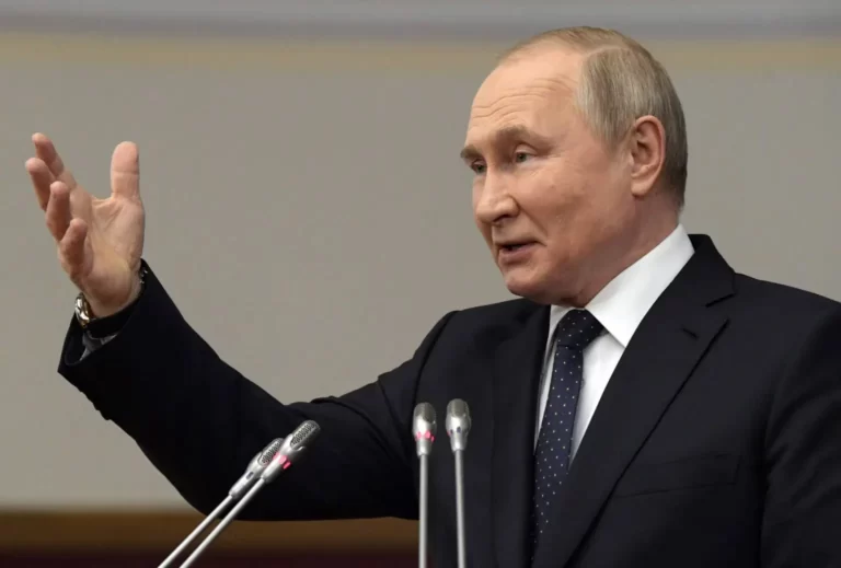 Putin to Meet China’s Top Diplomat in Moscow