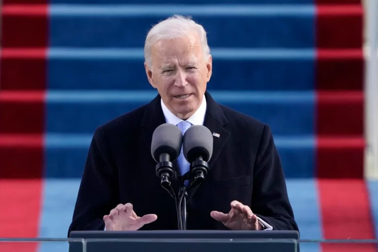 Biden Says Tech Companies Must Ensure AI Products are Safe