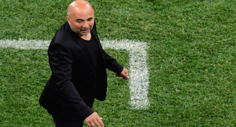 Struggling Sevilla Sack Sampaoli