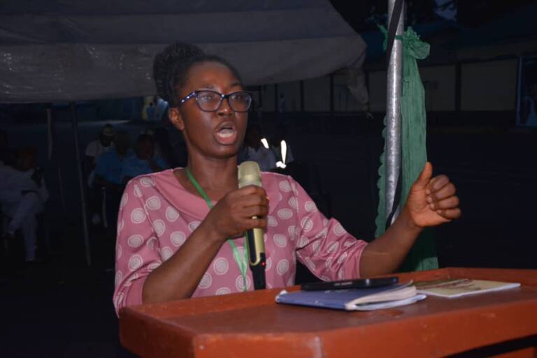 E328FFD6-CDCA-462F-A5D9-30D839B13D24