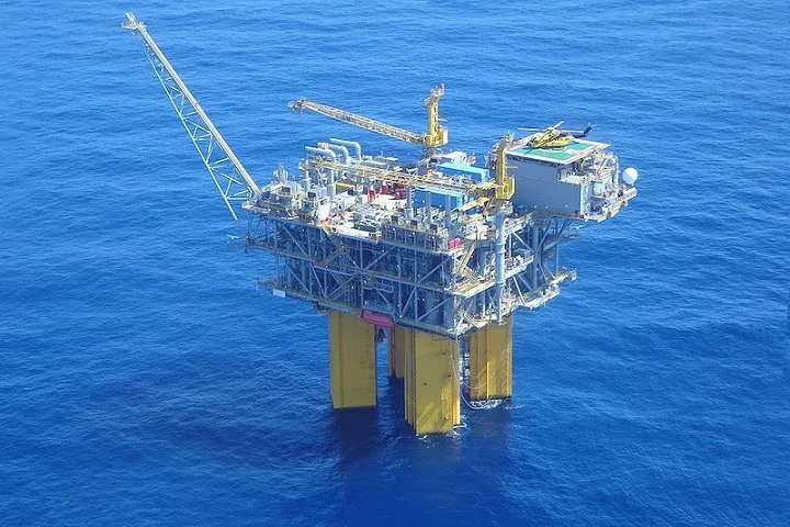 OIL