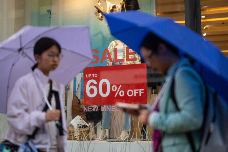 UK Consumer Cracks Add to Rising Economic Fears