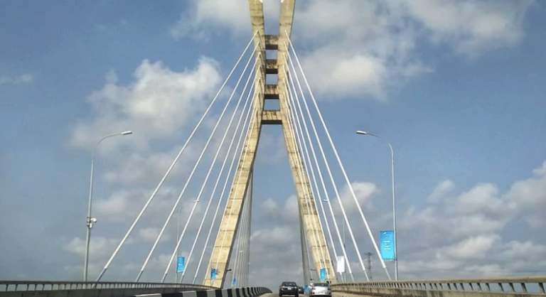 Body of apparent suicide victim retrieved from Lagos Lagoon