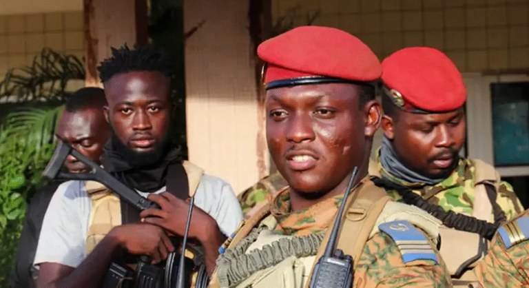 Burkina Faso junta shuts radio station over criticisms of Niger coupists