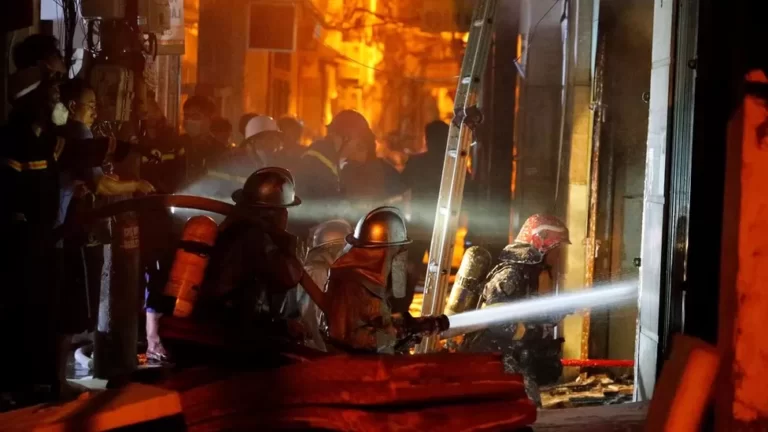 131073802_hanoifire-gettyimages-1661537607.jpg