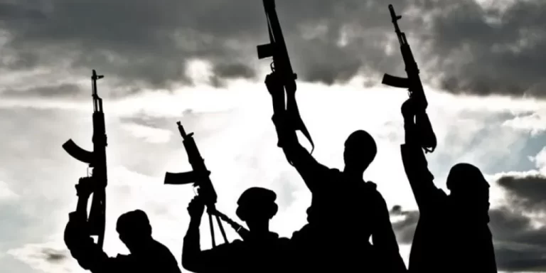 Gunmen44-1024x512-1