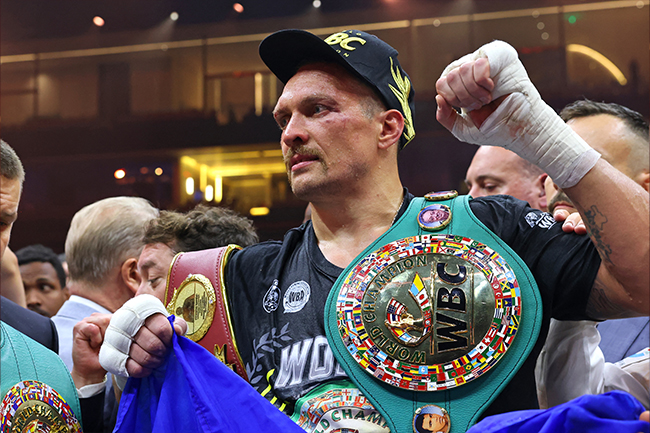 Oleksandr-Usyk-Celebrates-Victory-Over-Tyson-Fury