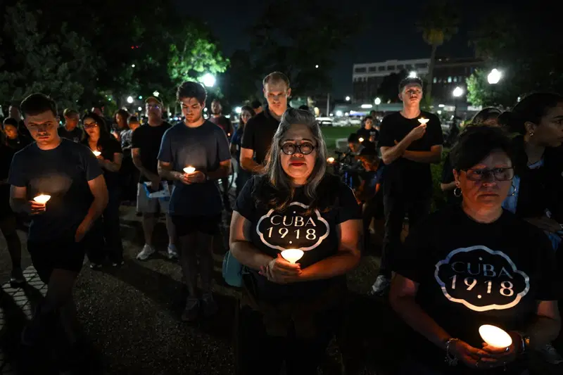 People-mourning-texas-flood-victims