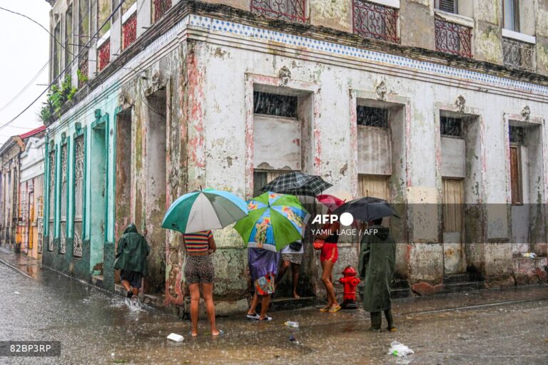 AFP__20251028__82BP3RP__v2__Mockup__TopshotCubaWeatherHurricaneMelissa