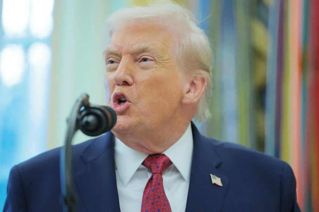 AFP__20251215__2252097190__v2__MidRes__PresidentTrumpPresentsTheMexicanBorderDefense